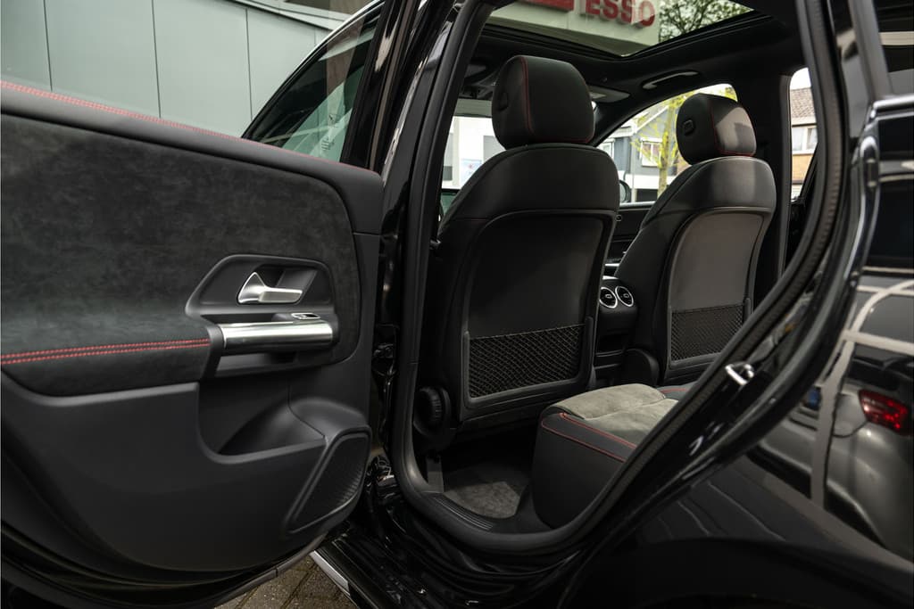 Mercedes-Benz B-Klasse 250 AMG Line thumbnail 27