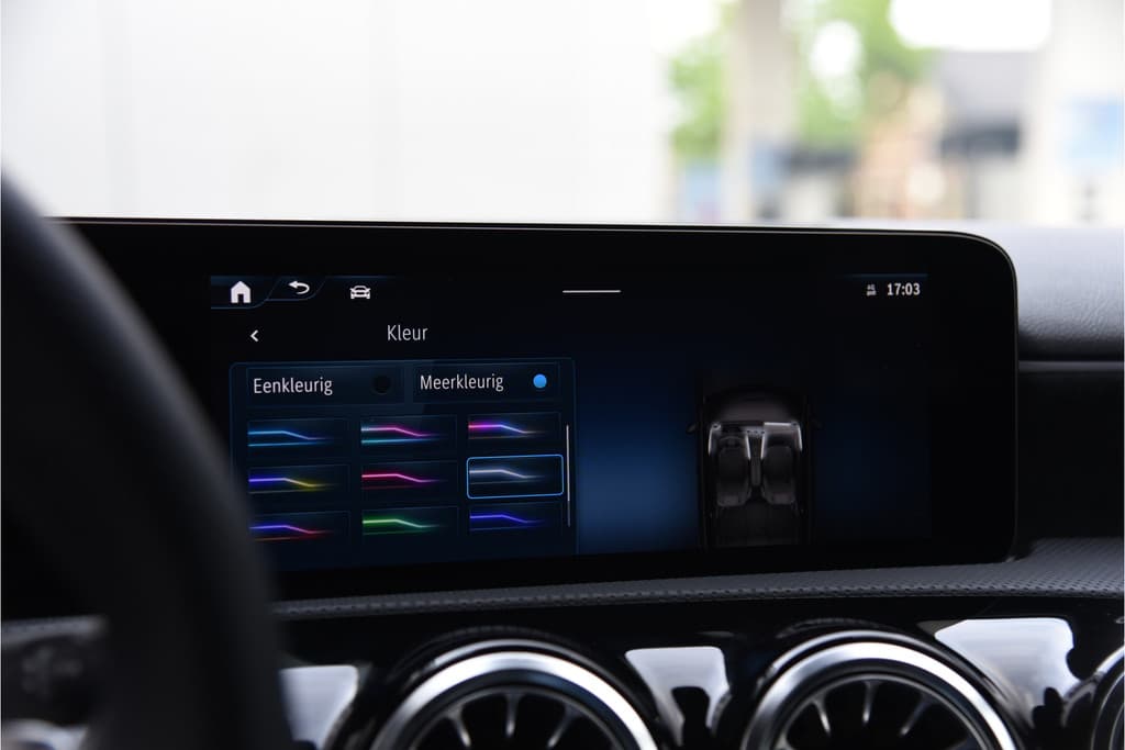 Mercedes-Benz A-Klasse 180 AMG Line thumbnail 12