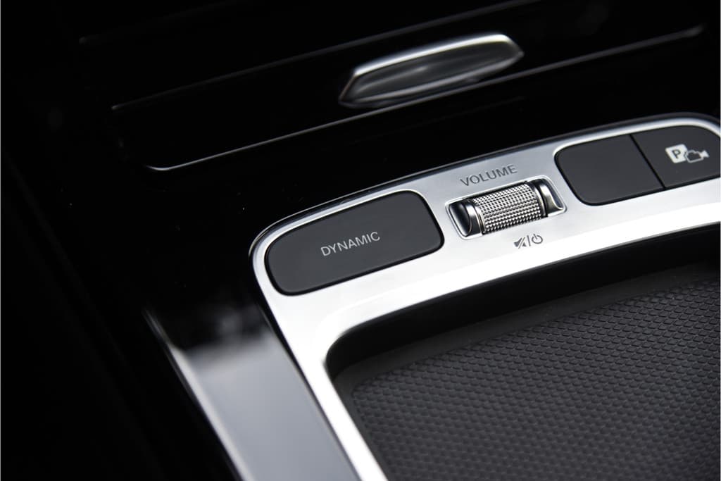 Mercedes-Benz A-Klasse 180 AMG Line thumbnail 14