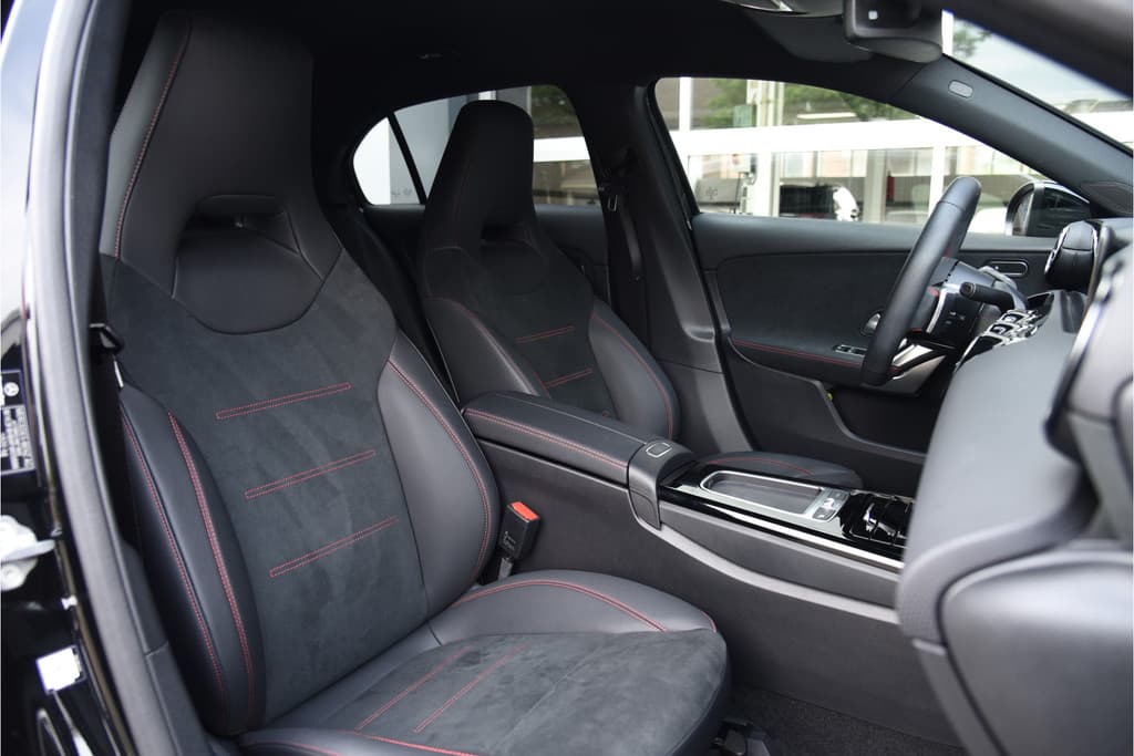 Mercedes-Benz A-Klasse 180 AMG Line thumbnail 15