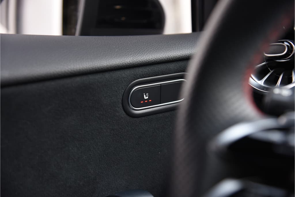 Mercedes-Benz A-Klasse 180 AMG Line thumbnail 20