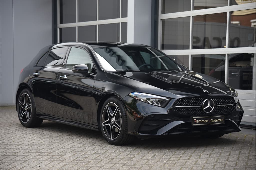 Mercedes-Benz A-Klasse 180 AMG Line thumbnail 25