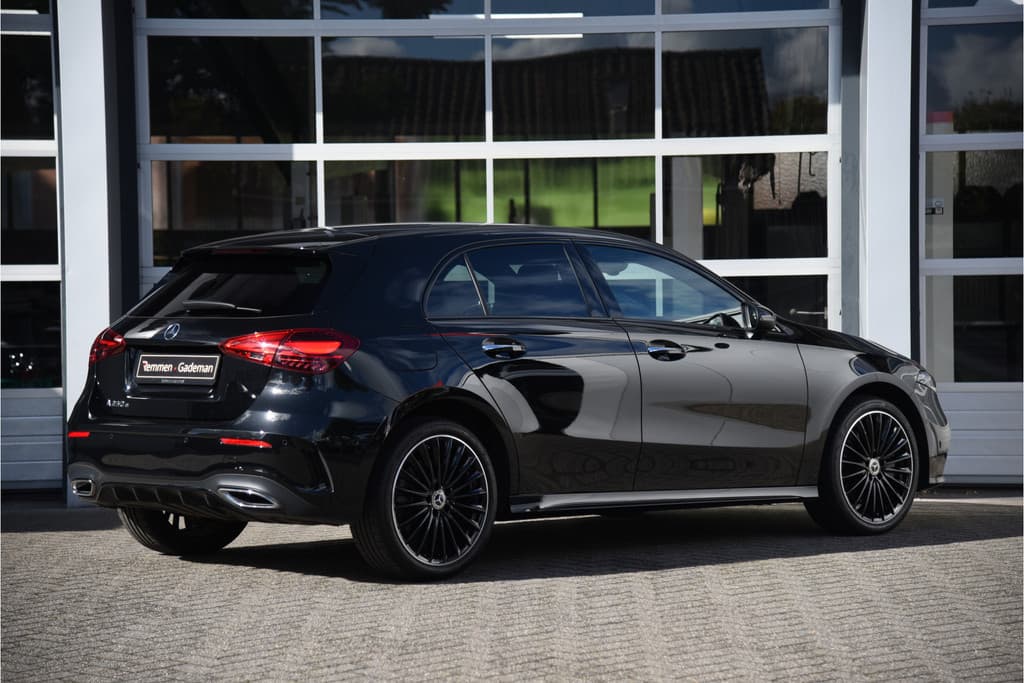 Mercedes-Benz A-Klasse 250 e AMG Line thumbnail 4