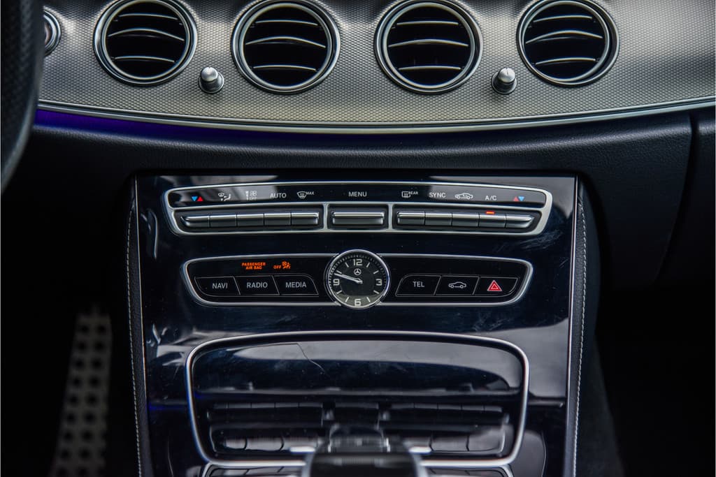 Mercedes-Benz E-Klasse 200 AMG Line Upgrade Edition thumbnail 15