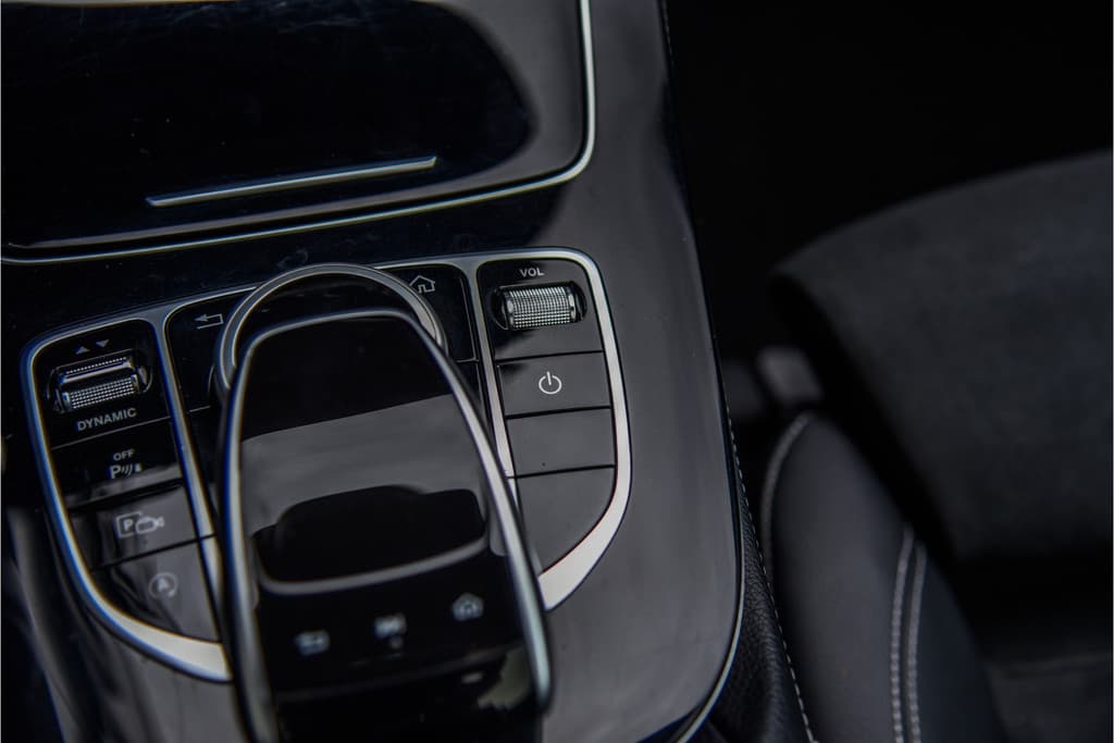 Mercedes-Benz E-Klasse 200 AMG Line Upgrade Edition thumbnail 17