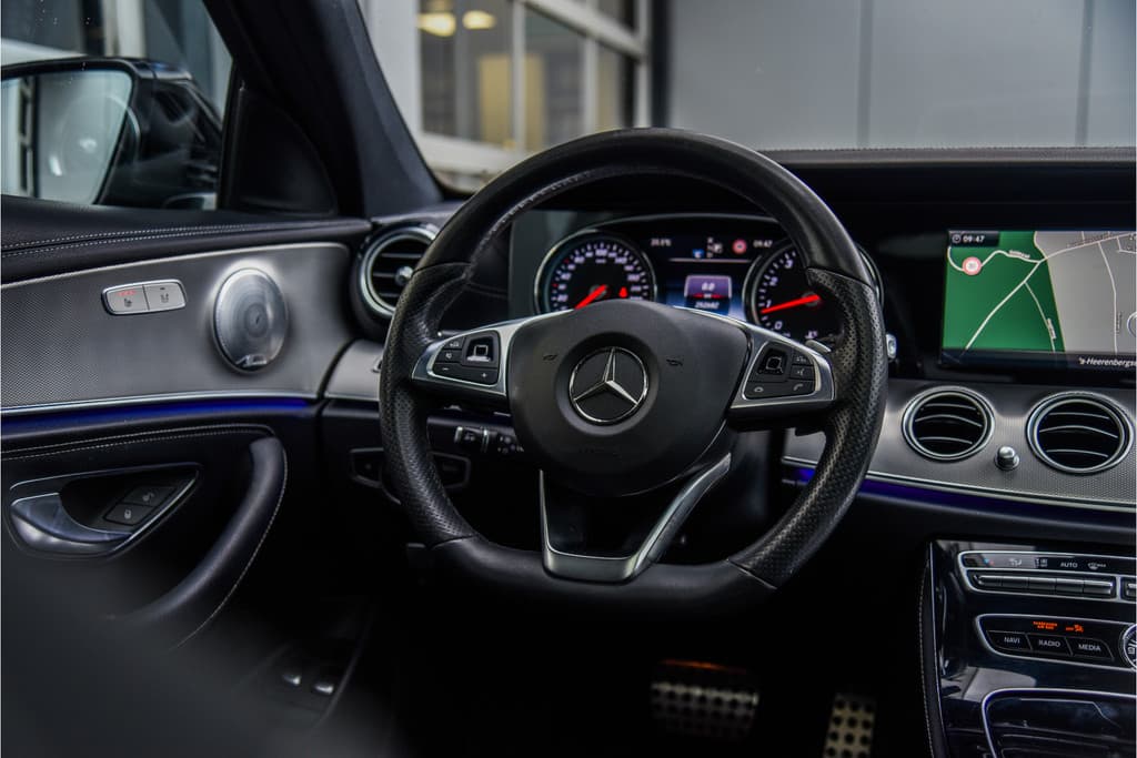 Mercedes-Benz E-Klasse 200 AMG Line Upgrade Edition thumbnail 23