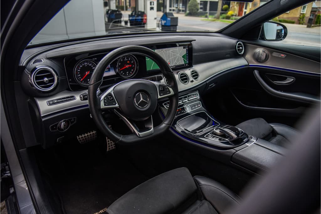 Mercedes-Benz E-Klasse 200 AMG Line Upgrade Edition thumbnail 7