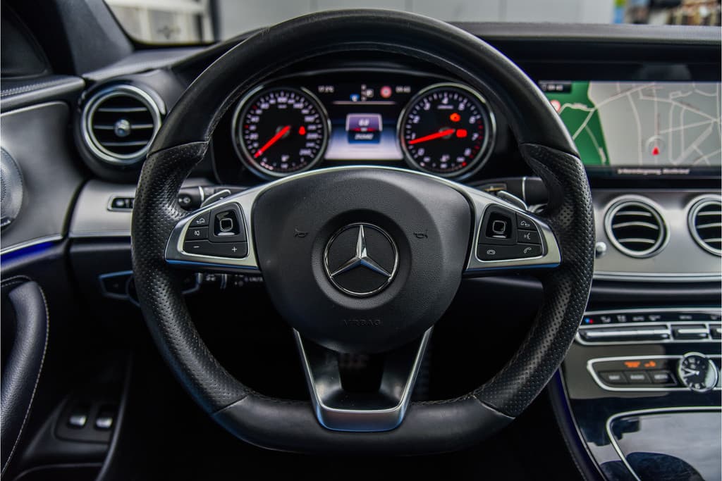 Mercedes-Benz E-Klasse 200 AMG Line Upgrade Edition thumbnail 8