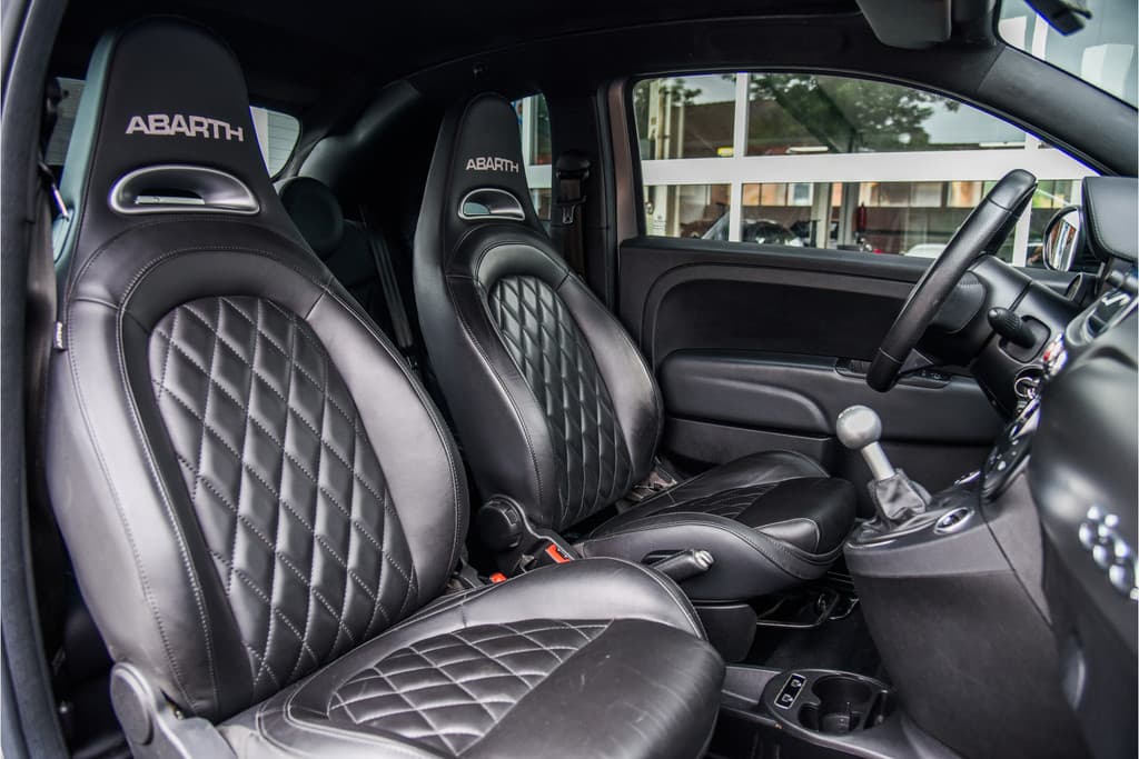 Fiat 500C 1.4 T-Jet Abarth Turismo 70th Anniversary thumbnail 11