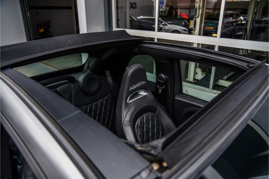Fiat 500C 1.4 T-Jet Abarth Turismo 70th Anniversary thumbnail 14