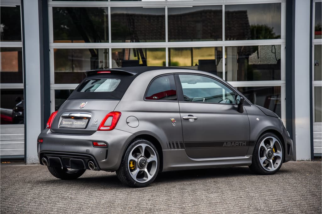 Fiat 500C 1.4 T-Jet Abarth Turismo 70th Anniversary thumbnail 4
