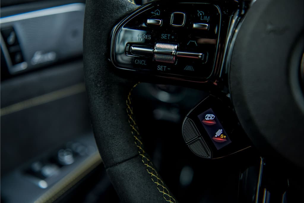 Mercedes-Benz AMG GT 4.0 R thumbnail 5