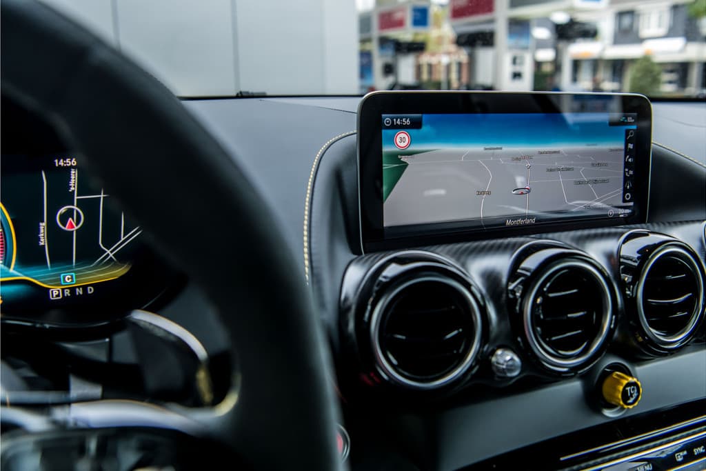 Mercedes-Benz AMG GT 4.0 R thumbnail 7