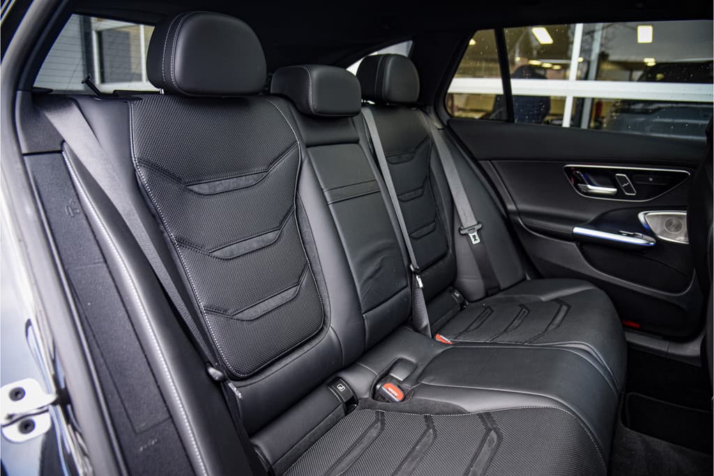 Mercedes-Benz C-Klasse Estate AMG 63 S E Performance Night Edition thumbnail 24