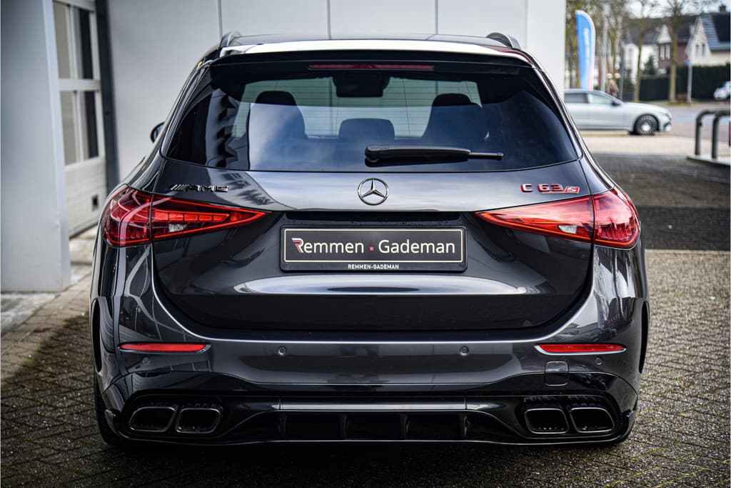 Mercedes-Benz C-Klasse Estate AMG 63 S E Performance Night Edition thumbnail 36