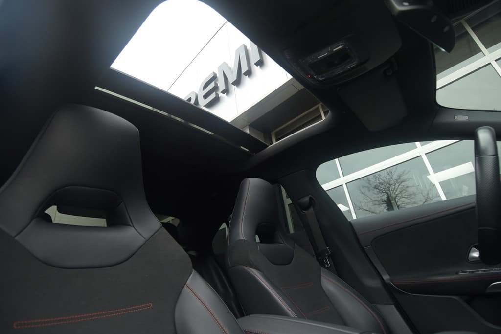 Mercedes-Benz CLA-Klasse 250 AMG Line Premium Plus thumbnail 18