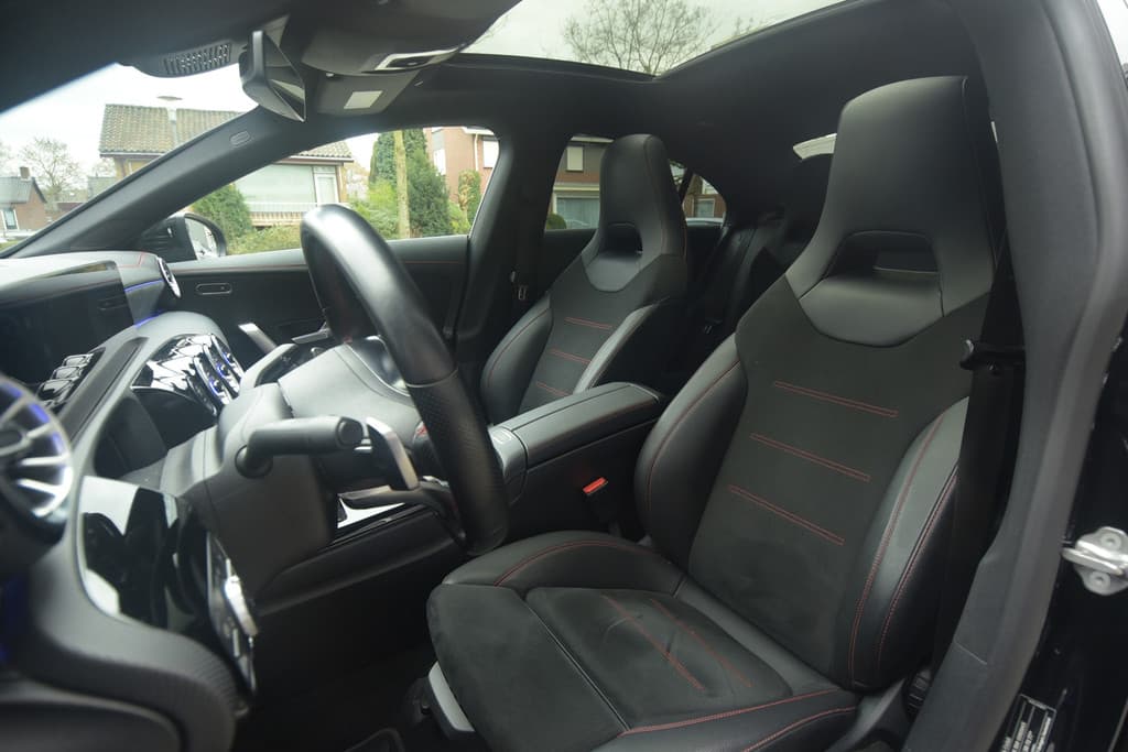 Mercedes-Benz CLA-Klasse 250 AMG Line Premium Plus thumbnail 6