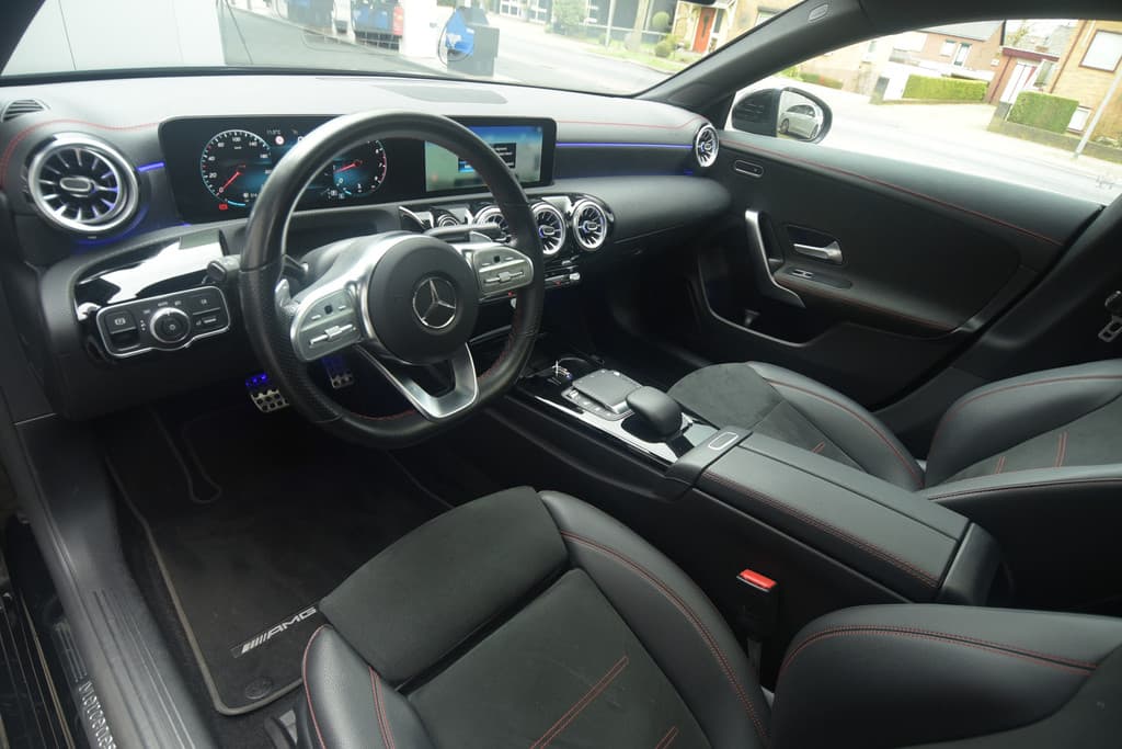 Mercedes-Benz CLA-Klasse 250 AMG Line Premium Plus thumbnail 7