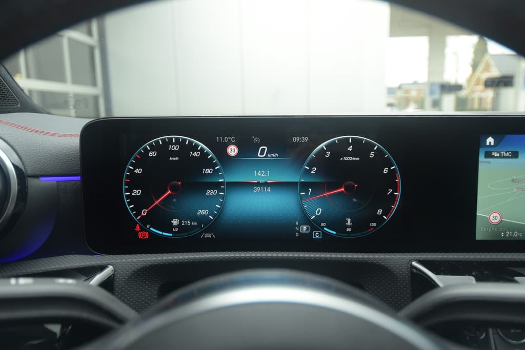 Mercedes-Benz CLA-Klasse 250 AMG Line Premium Plus thumbnail 10