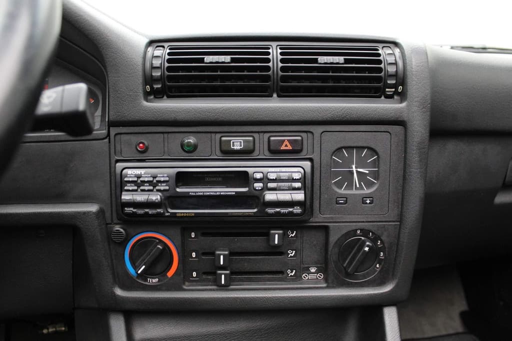 BMW 3 Serie Cabrio E30 320i thumbnail 28