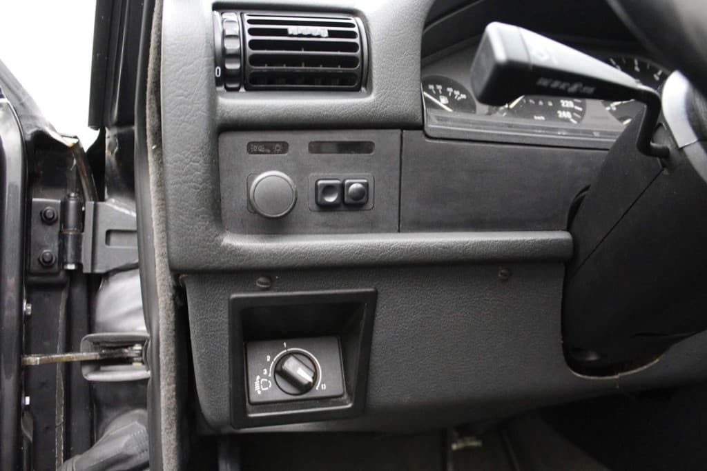 BMW 3 Serie Cabrio E30 320i thumbnail 29