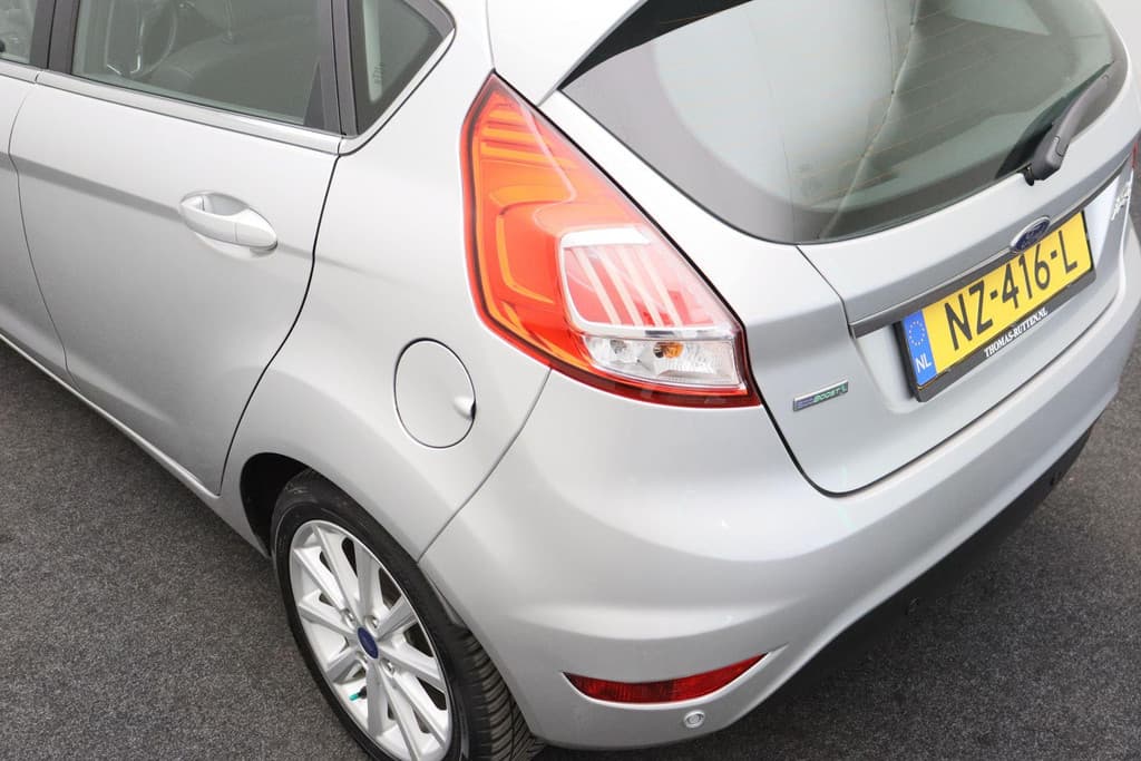 Ford Fiesta 1.0 EcoBoost Titanium thumbnail 18