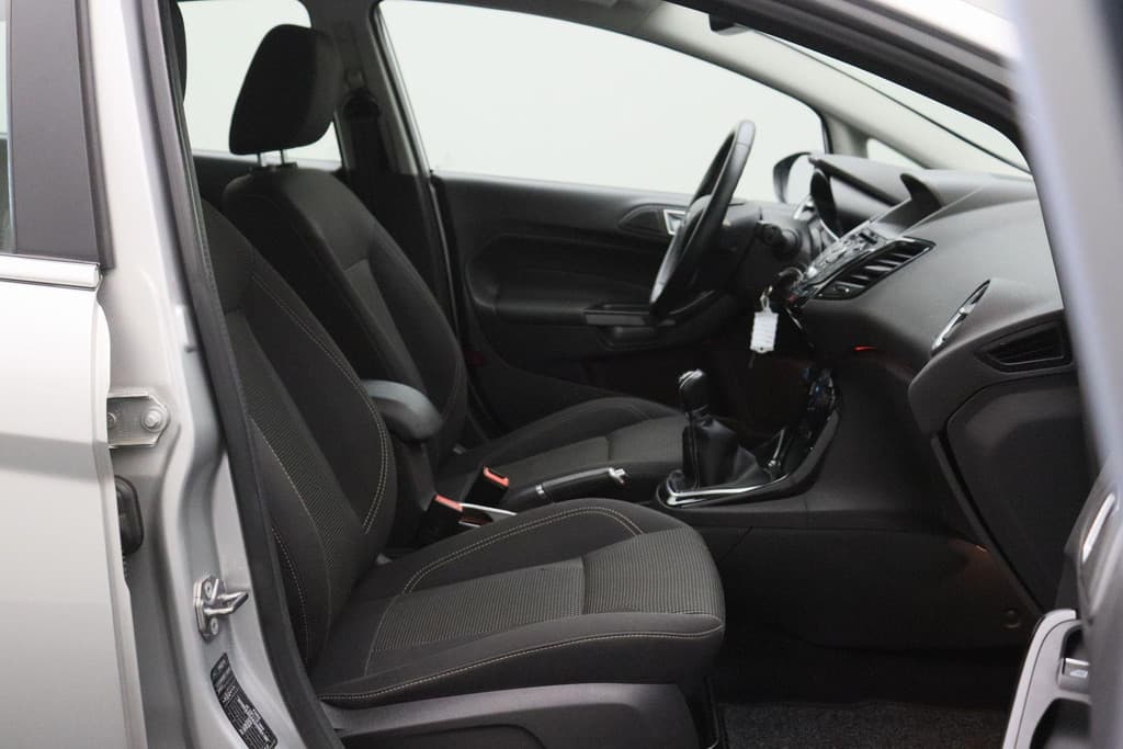 Ford Fiesta 1.0 EcoBoost Titanium thumbnail 19