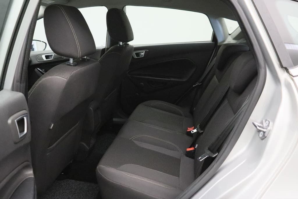 Ford Fiesta 1.0 EcoBoost Titanium thumbnail 10