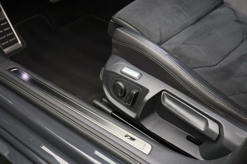 Volkswagen Arteon 2.0 TSI Business R Exclusive thumbnail 25