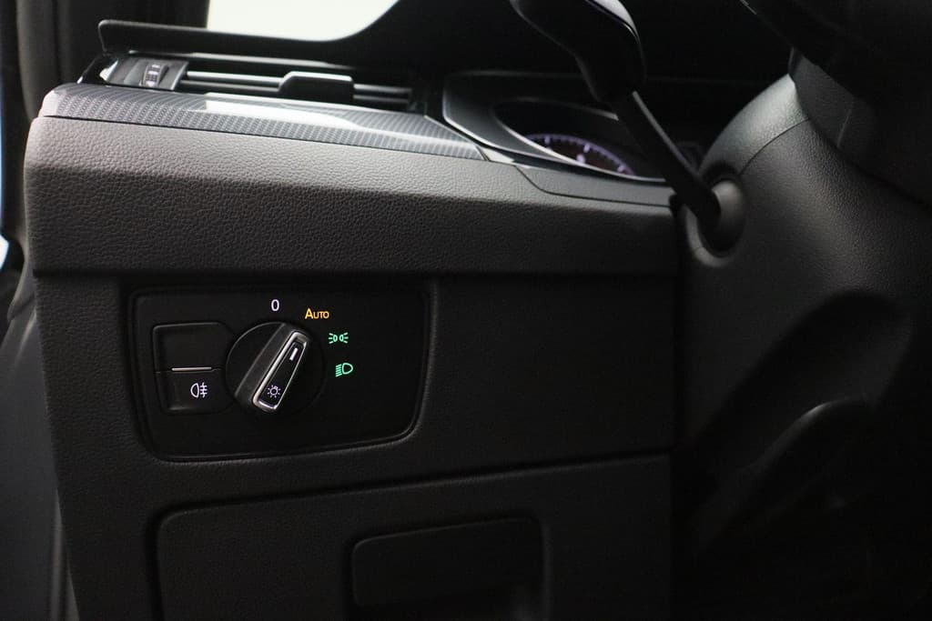 Volkswagen Arteon 2.0 TSI Business R Exclusive thumbnail 28