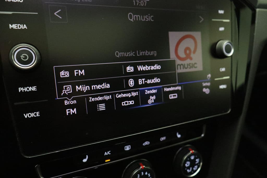 Volkswagen Arteon 2.0 TSI Business R Exclusive thumbnail 32