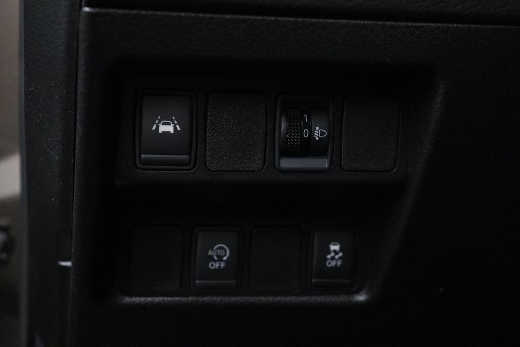 Nissan QASHQAI 1.2 N-Vision thumbnail 12