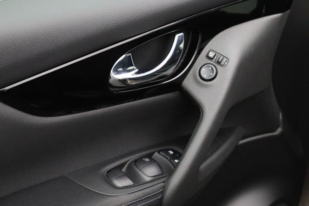 Nissan QASHQAI 1.2 N-Vision thumbnail 8