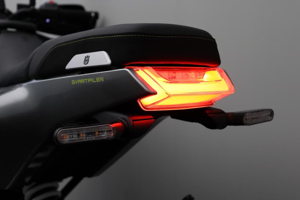 Husqvarna Onbekend Svartpilen 401 thumbnail 6