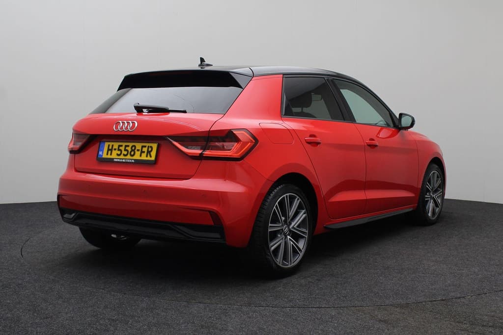 Audi A1 Sportback 25 TFSI epic thumbnail 3