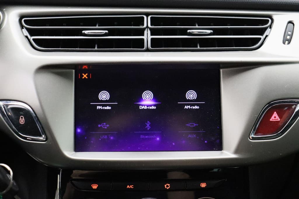 DS DS 3 1.2 PureTech Business thumbnail 10