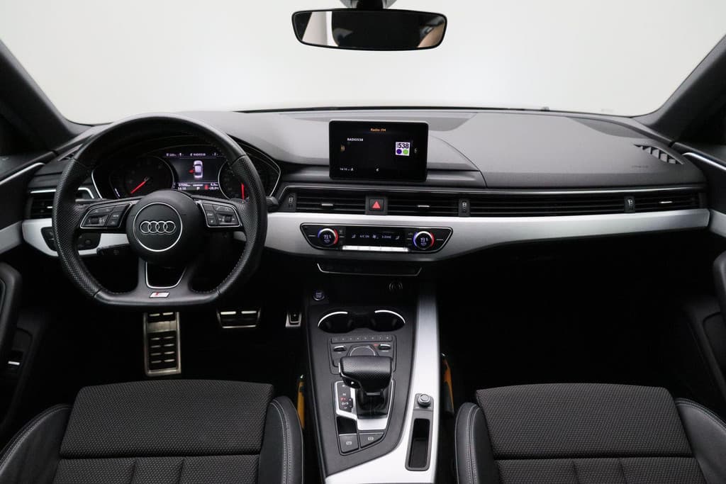 Audi A4 Limousine 1.4 TFSI S-Line Sport thumbnail 19