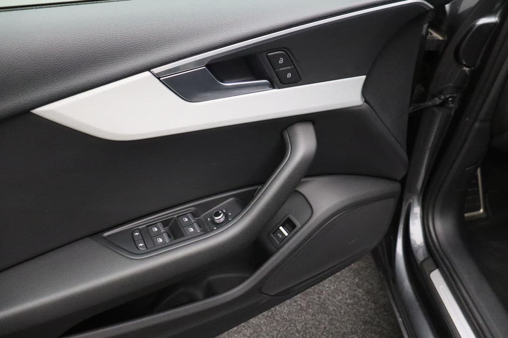 Audi A4 Limousine 1.4 TFSI S-Line Sport thumbnail 20