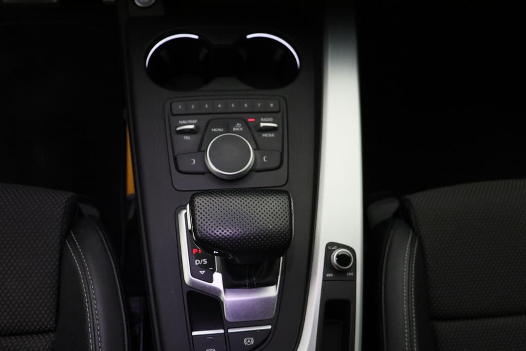 Audi A4 Limousine 1.4 TFSI S-Line Sport thumbnail 22