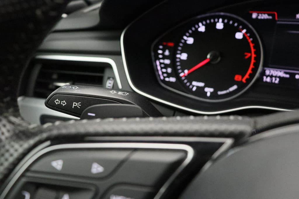 Audi A4 Limousine 1.4 TFSI S-Line Sport thumbnail 27