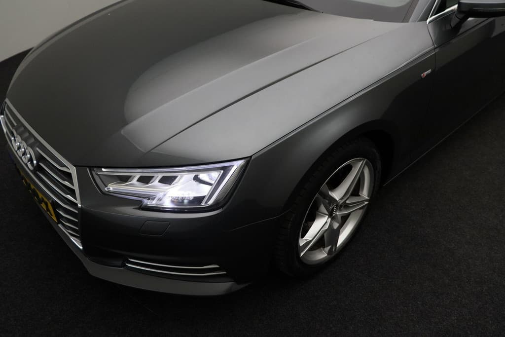 Audi A4 Limousine 1.4 TFSI S-Line Sport thumbnail 30