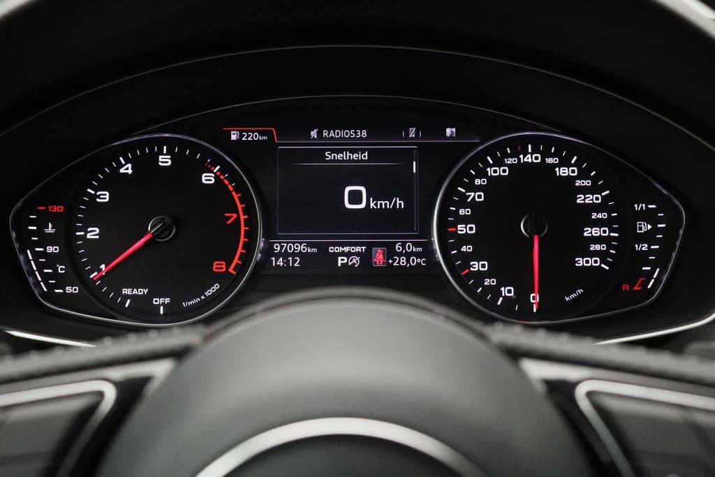 Audi A4 Limousine 1.4 TFSI S-Line Sport thumbnail 33