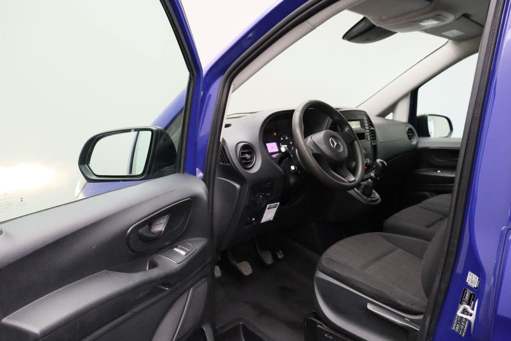 Mercedes-Benz Vito 116 CDI thumbnail 2