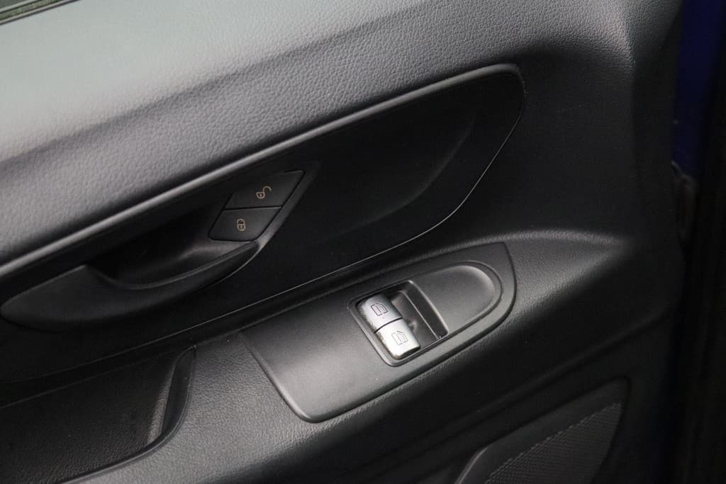Mercedes-Benz Vito 116 CDI thumbnail 9
