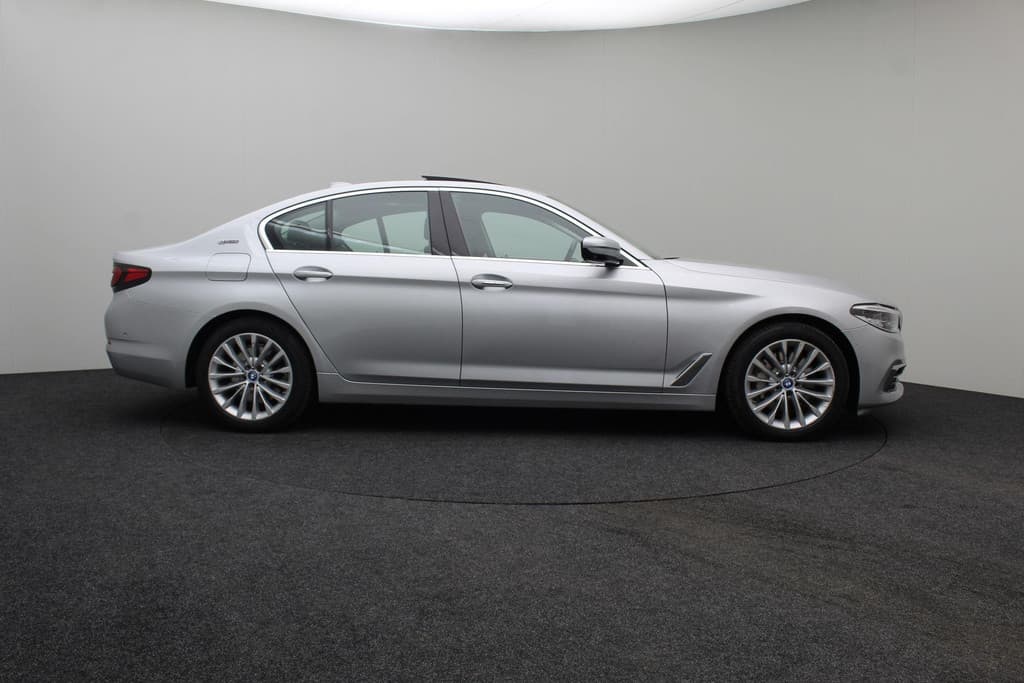 BMW 5 Serie 530e iPerformance High Executive thumbnail 11