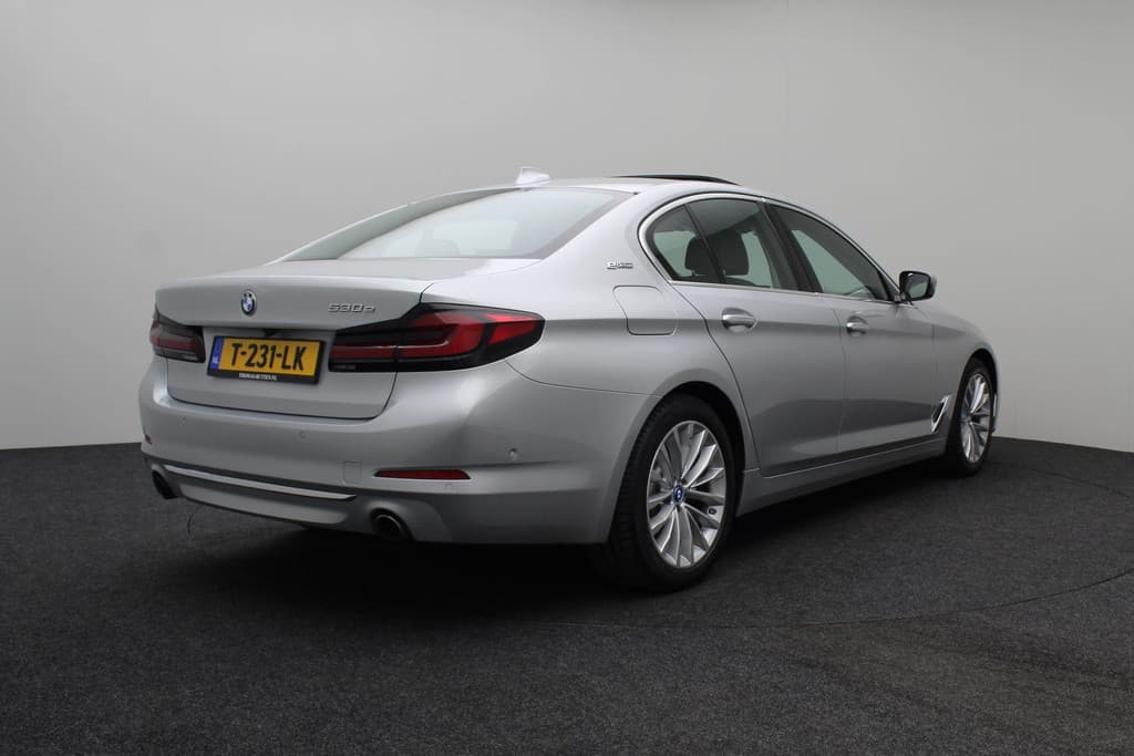 BMW 5 Serie 530e iPerformance High Executive thumbnail 3