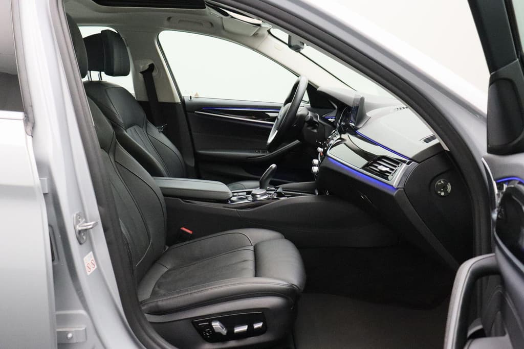 BMW 5 Serie 530e iPerformance High Executive thumbnail 24