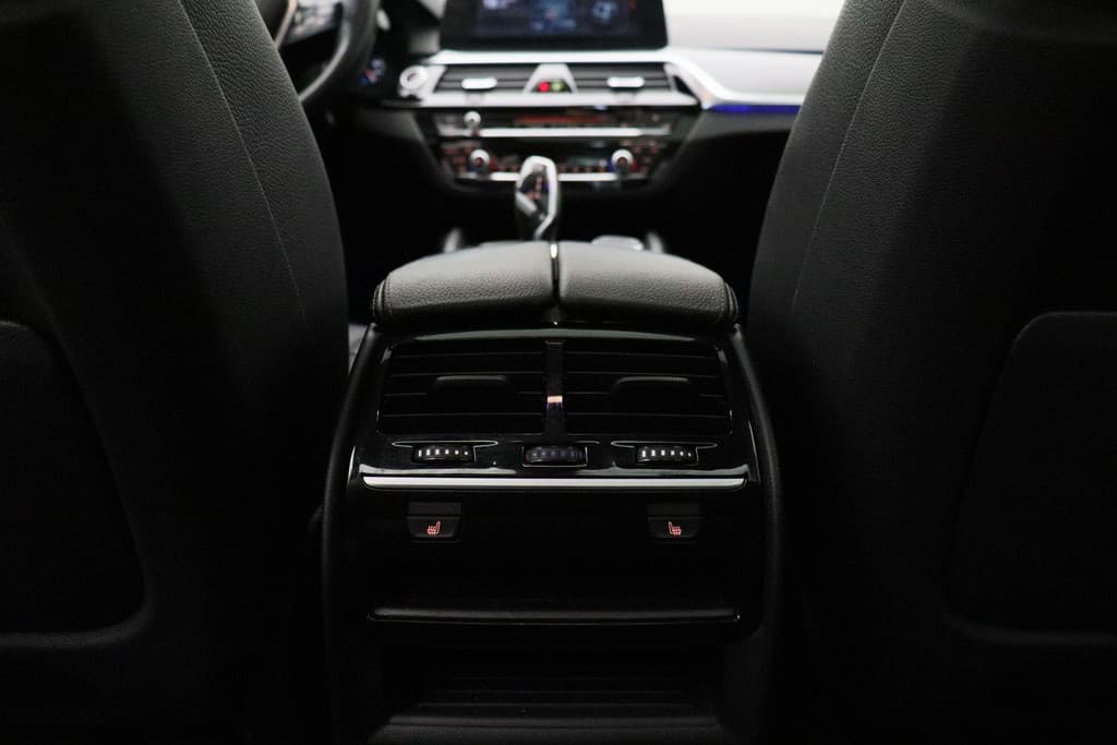 BMW 5 Serie 530e iPerformance High Executive thumbnail 27