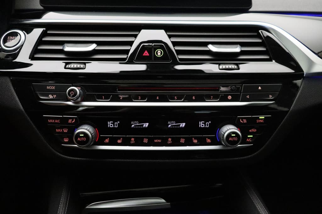 BMW 5 Serie 530e iPerformance High Executive thumbnail 37