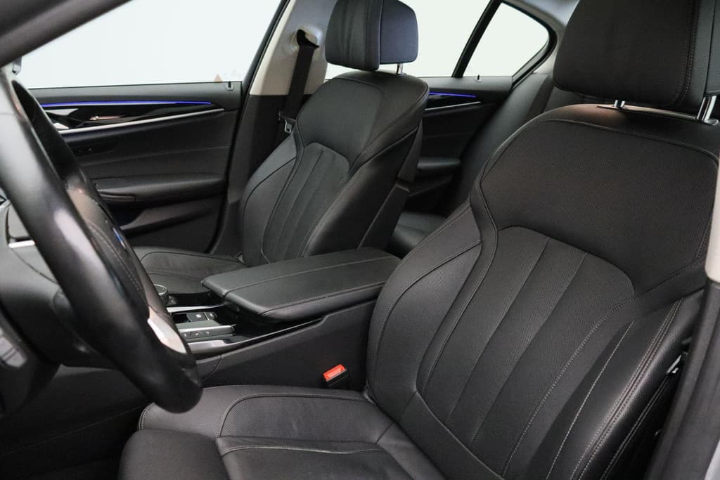 BMW 5 Serie 530e iPerformance High Executive thumbnail 38